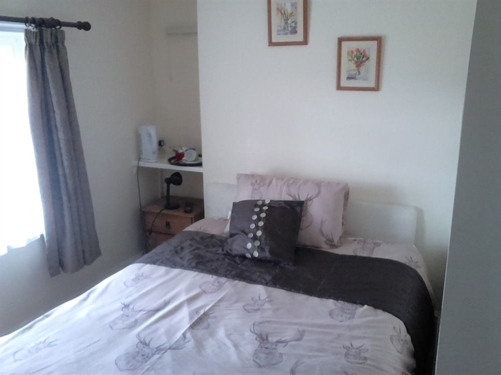 The Rose & Crown Hotell Bulford Eksteriør bilde